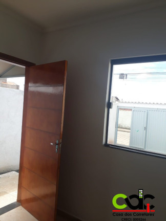Imagem Casa com 2 Quartos à Venda, 75 m² em Jardim Kennedy - Poços De Caldas