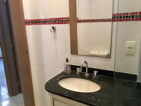 Imagem Apartamento com 2 Quartos à Venda, 65 m² em Copacabana - Rio De Janeiro