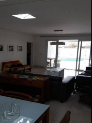 Imagem Casa de Condomínio com 3 Quartos à Venda, 216 m² em Iporanga - Sorocaba