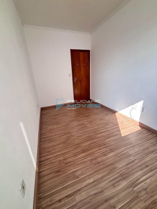 Imagem Apartamento com 2 Quartos à Venda, 60 m² em Guilhermina - Praia Grande