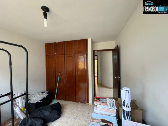 Imagem Casa com 3 Quartos à Venda, 450 m² em Setor Coimbra - Goiânia Imagem Casa com 3 Quartos à Venda, 450 m² em Setor Coimbra - Goiânia
