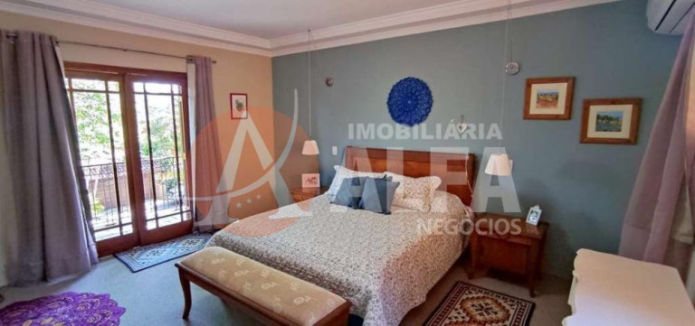 Imagem Casa com 3 Quartos à Venda, 1.500 m² em Algarve - Cotia
