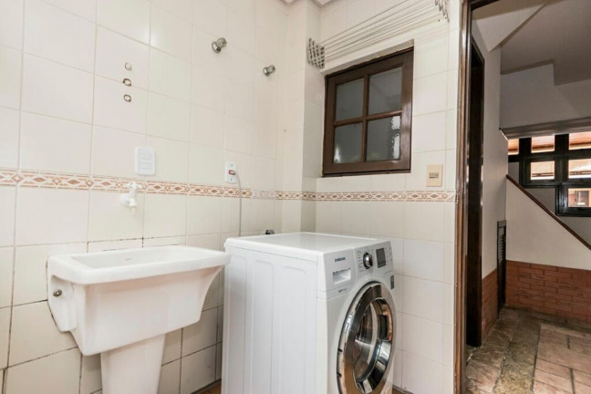 Imagem Imóvel com 3 Quartos à Venda,  em Cavalhada - Porto Alegre