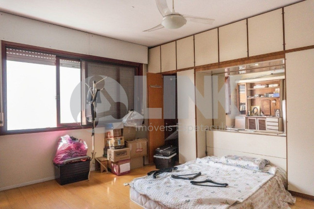 Imagem Casa com 5 Quartos à Venda, 297 m² em Chácara Das Pedras - Porto Alegre