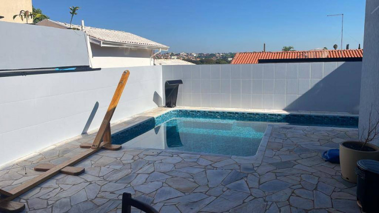 Imagem Casa com 3 Quartos à Venda, 250 m² em Centro - Boituva