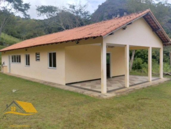 Chácara com 3 Quartos à Venda, 200 m² em Banquete - Bom Jardim