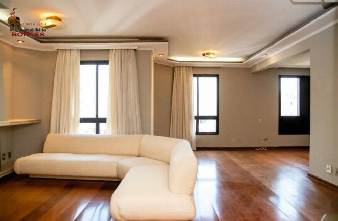 Apartamento com 3 Quartos para Alugar, 197 m² em Moema - São Paulo