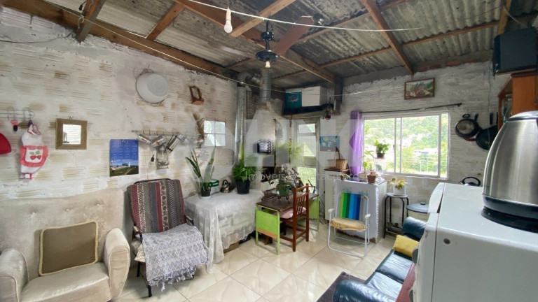 Imagem Casa com 3 Quartos à Venda, 200 m² em Jardim Carvalho - Porto Alegre