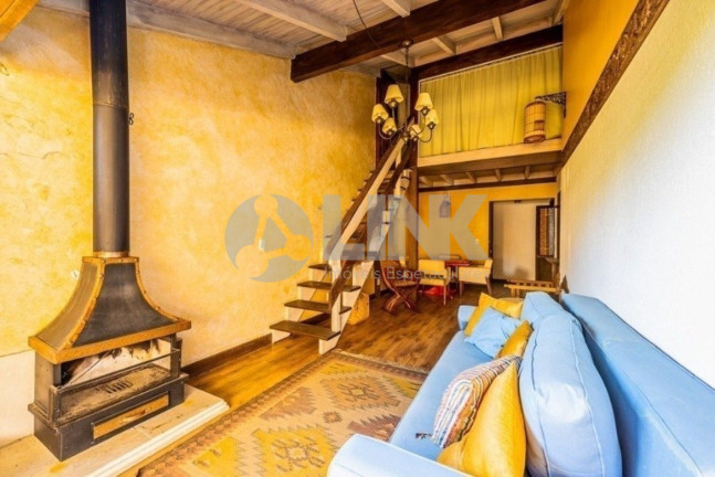 Imagem Imóvel com 2 Quartos à Venda, 116 m² em Petrópolis - Porto Alegre Imagem Imóvel com 2 Quartos à Venda, 116 m² em Petrópolis - Porto Alegre