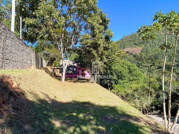 Casa com 1 Quarto à Venda, 70 m² em Pessegueiros - Teresópolis