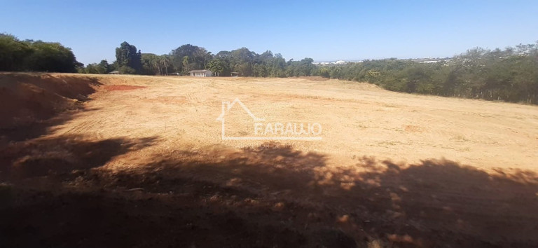 Imagem Terreno à Venda, 98.000 m² em Zona Industrial - Sorocaba Imagem Terreno à Venda, 98.000 m² em Zona Industrial - Sorocaba