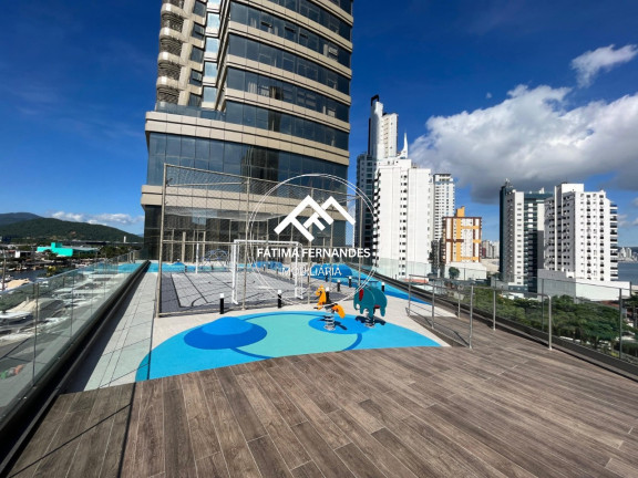 Apartamento com 4 Quartos à Venda, 265 m² em Meia Praia - Itapema