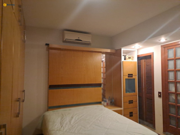 Imagem Apartamento com 3 Quartos à Venda, 152 m² em Centro - Florianópolis Imagem Apartamento com 3 Quartos à Venda, 152 m² em Centro - Florianópolis