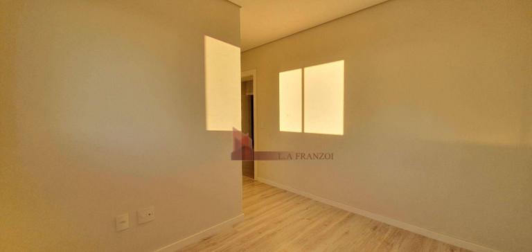Imagem Apartamento com 2 Quartos para Alugar, 70 m² em São João - Itajaí Imagem Apartamento com 2 Quartos para Alugar, 70 m² em São João - Itajaí