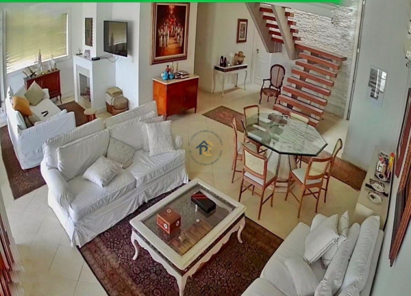 Imagem Casa com 7 Quartos para Alugar, 740 m² em Itacoatiara - Rio De Janeiro