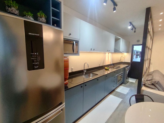 Imagem Apartamento com 2 Quartos à Venda, 71 m² em Centro - Camboriú