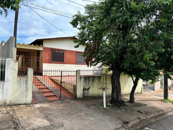 Casa com 3 Quartos à Venda, 73 m² em Leonor - Londrina