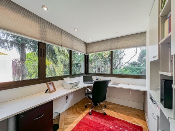 Imagem Apartamento com 3 Quartos à Venda, 243 m² em Rio Branco - Porto Alegre Imagem Apartamento com 3 Quartos à Venda, 243 m² em Rio Branco - Porto Alegre