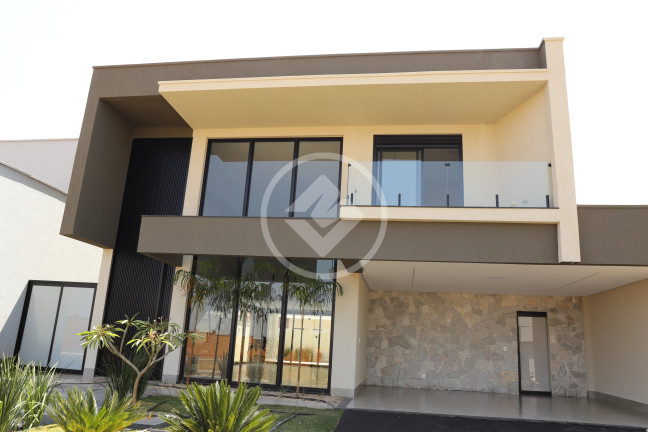 Casa com 4 Quartos à Venda, 300 m² em Portal Do Sol Green  - Goiânia