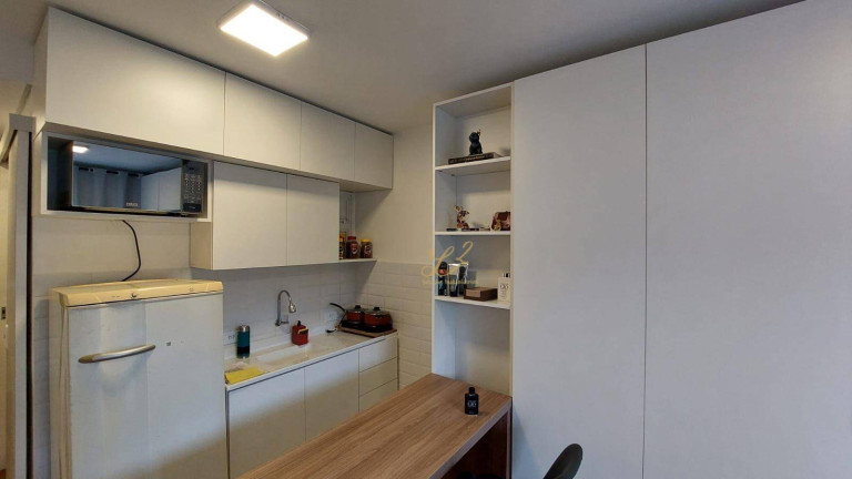 Imagem Apartamento com 1 Quarto à Venda, 25 m² em Centro Cívico - Curitiba Imagem Apartamento com 1 Quarto à Venda, 25 m² em Centro Cívico - Curitiba