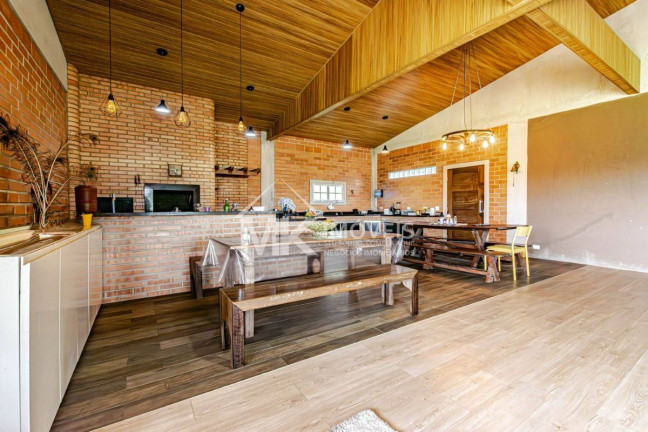Imagem Chácara com 3 Quartos à Venda, 300 m² em Santa Helena 3 - Piraquara Imagem Chácara com 3 Quartos à Venda, 300 m² em Santa Helena 3 - Piraquara