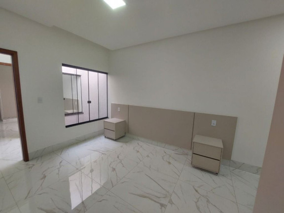 Imagem Casa com 3 Quartos à Venda, 170 m² em Vila Rosa - Goiânia