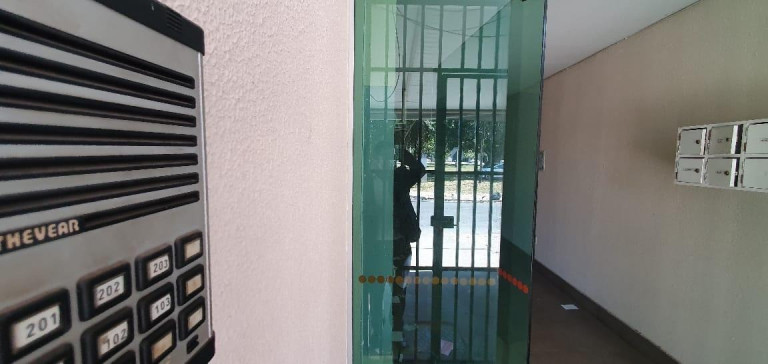 Imagem Imóvel com 12 Quartos à Venda, 600 m² em Guará I - Brasília Imagem Imóvel com 12 Quartos à Venda, 600 m² em Guará I - Brasília