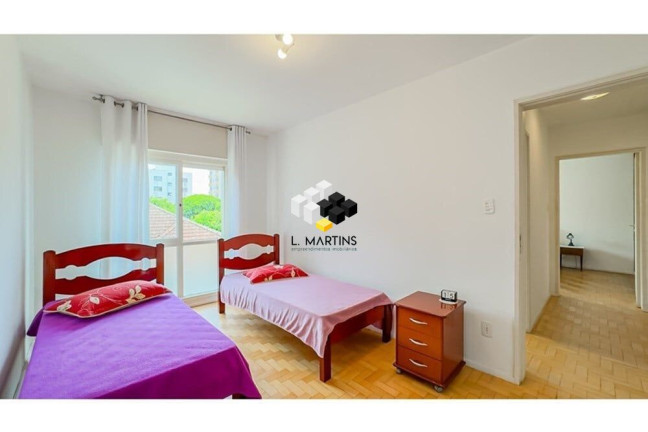 Imagem Apartamento com 3 Quartos à Venda, 108 m² em Petrópolis - Porto Alegre Imagem Apartamento com 3 Quartos à Venda, 108 m² em Petrópolis - Porto Alegre