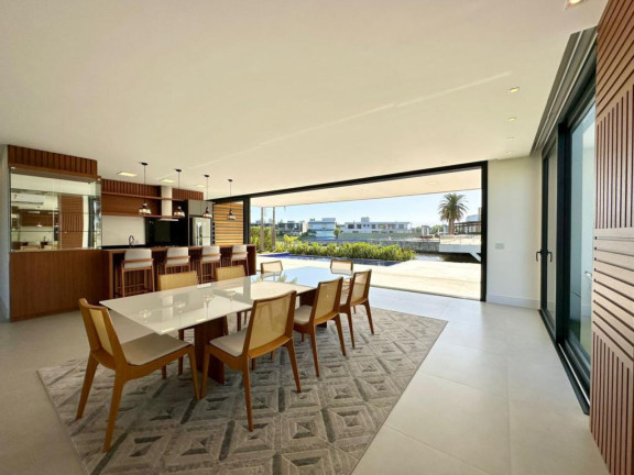 Imagem Casa com 5 Quartos à Venda, em Centro - Xangri-la Imagem Casa com 5 Quartos à Venda, em Centro - Xangri-la
