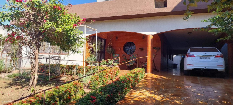 Imagem Casa com 4 Quartos à Venda, 595 m² em Setor Sudoeste - Goiânia Imagem Casa com 4 Quartos à Venda, 595 m² em Setor Sudoeste - Goiânia