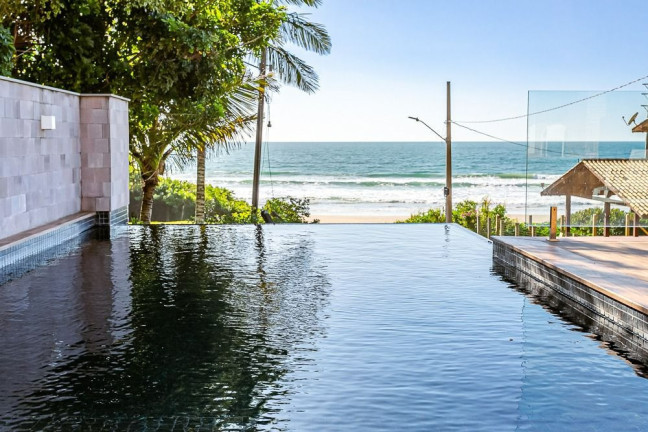 Imagem Casa com 5 Quartos à Venda, 220 m² em Morrinhos - Garopaba Imagem Casa com 5 Quartos à Venda, 220 m² em Morrinhos - Garopaba