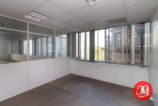 Imagem Sala Comercial à Venda ou Locação, 790 m² em Centro - Porto Alegre Imagem Sala Comercial à Venda ou Locação, 790 m² em Centro - Porto Alegre
