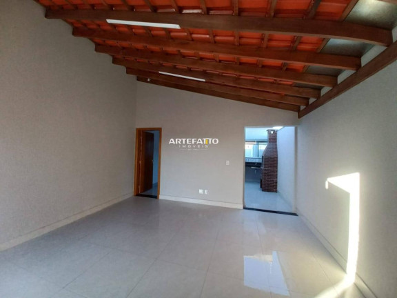 Casa com 2 Quartos à Venda, 89 m²