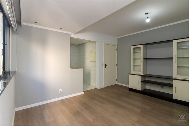 Imagem Imóvel com 1 Quarto à Venda,  em Petrópolis - Porto Alegre