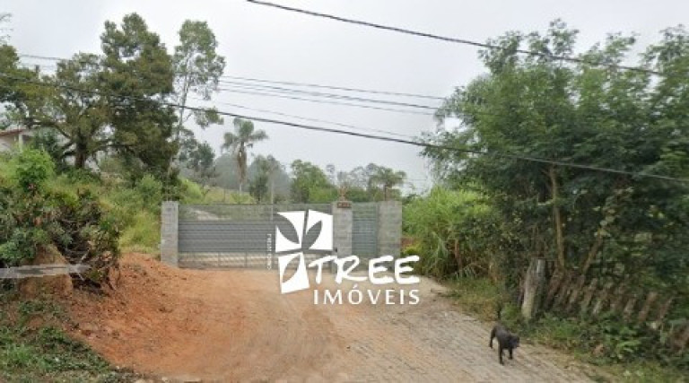 Terreno à Venda, 300 m² em Bairro Canjicas - Arujá