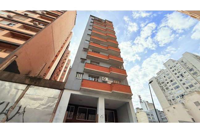 Imagem Apartamento com 1 Quarto à Venda, 43 m² em Centro Histórico - Porto Alegre Imagem Apartamento com 1 Quarto à Venda, 43 m² em Centro Histórico - Porto Alegre