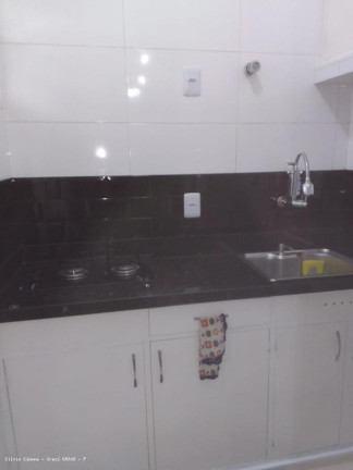 Sala Comercial à Venda, 30 m² em Ponta Da Praia - Santos