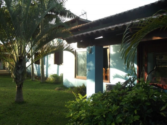 Imagem Casa com 4 Quartos à Venda, 2.000 m² em águas Claras - Viamão
