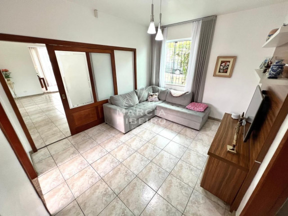 Imagem Casa com 3 Quartos à Venda, 169 m² em Trindade - Florianópolis