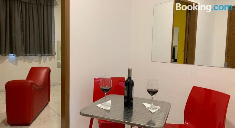 Imagem Imóvel com 25 Quartos à Venda, 5.000 m² em Itapuã - Salvador