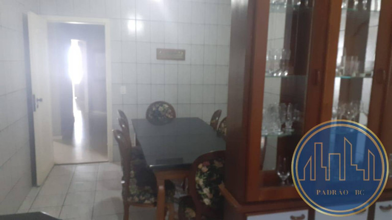 Imagem Apartamento com 3 Quartos para Temporada, em Centro - Balneário Camboriú Imagem Apartamento com 3 Quartos para Temporada, em Centro - Balneário Camboriú