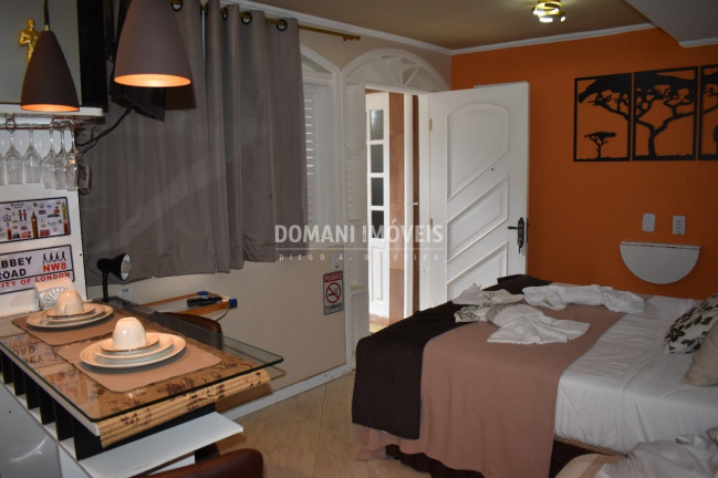 Imagem Imóvel com 1 Quarto para Alugar, 20 m² em Região Da Vila Nova Suíça - Campos Do Jordão Imagem Imóvel com 1 Quarto para Alugar, 20 m² em Região Da Vila Nova Suíça - Campos Do Jordão