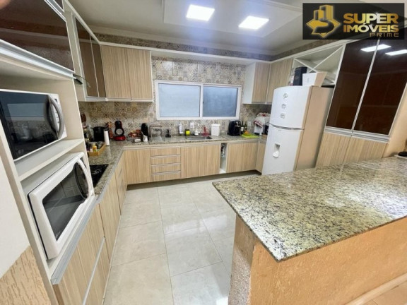Imagem Casa com 3 Quartos à Venda, 360 m² em Laranjal - Pelotas Imagem Casa com 3 Quartos à Venda, 360 m² em Laranjal - Pelotas