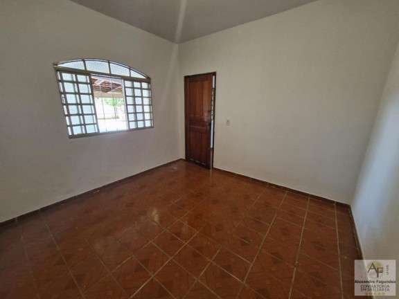 Imagem Casa com 3 Quartos à Venda, 175 m² em Residencial Village Garavelo - Aparecida De Goiânia Imagem Casa com 3 Quartos à Venda, 175 m² em Residencial Village Garavelo - Aparecida De Goiânia