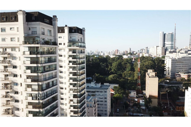 Imagem Imóvel com 3 Quartos à Venda, em Pinheiros - São Paulo Imagem Imóvel com 3 Quartos à Venda, em Pinheiros - São Paulo