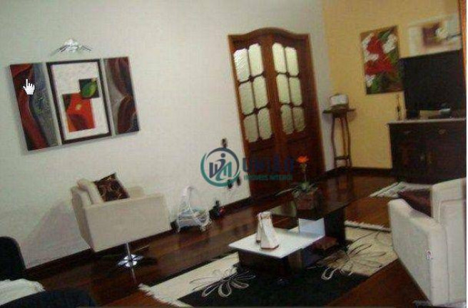 Imagem Casa com 3 Quartos à Venda, 370 m² em Itacoatiara - Niterói