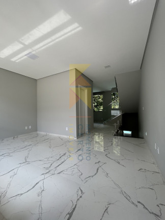 Imagem Sobrado com 3 Quartos à Venda, 144 m² em água Verde - Blumenau