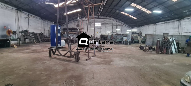 Imóvel Comercial à Venda, 570 m² em Porto - Pelotas