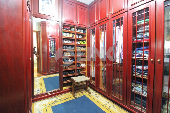 Imagem Casa com 4 Quartos à Venda, 381 m² em Chácara Das Pedras - Porto Alegre