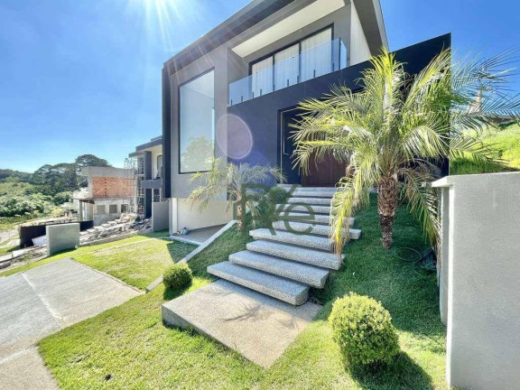 Imagem Casa com 4 Quartos à Venda, 393 m² em Granja Viana - Vintage - Embu Das Artes Imagem Casa com 4 Quartos à Venda, 393 m² em Granja Viana - Vintage - Embu Das Artes